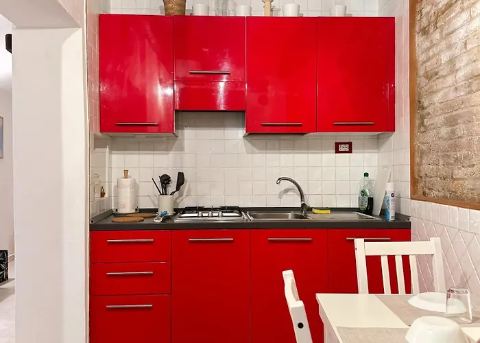 Апартаменты Casa Alleria Cozy By Rialto Bridge *