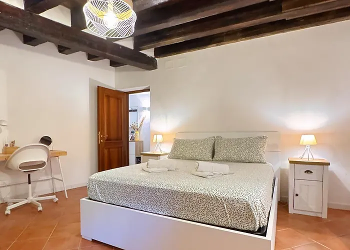 Casa Alleria Cozy By Rialto Bridge Апартаменты *