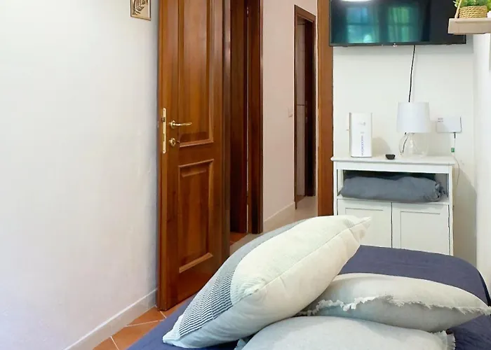 Апартаменты Casa Alleria Cozy By Rialto Bridge