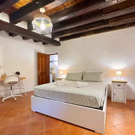 Casa Alleria Apartamento *